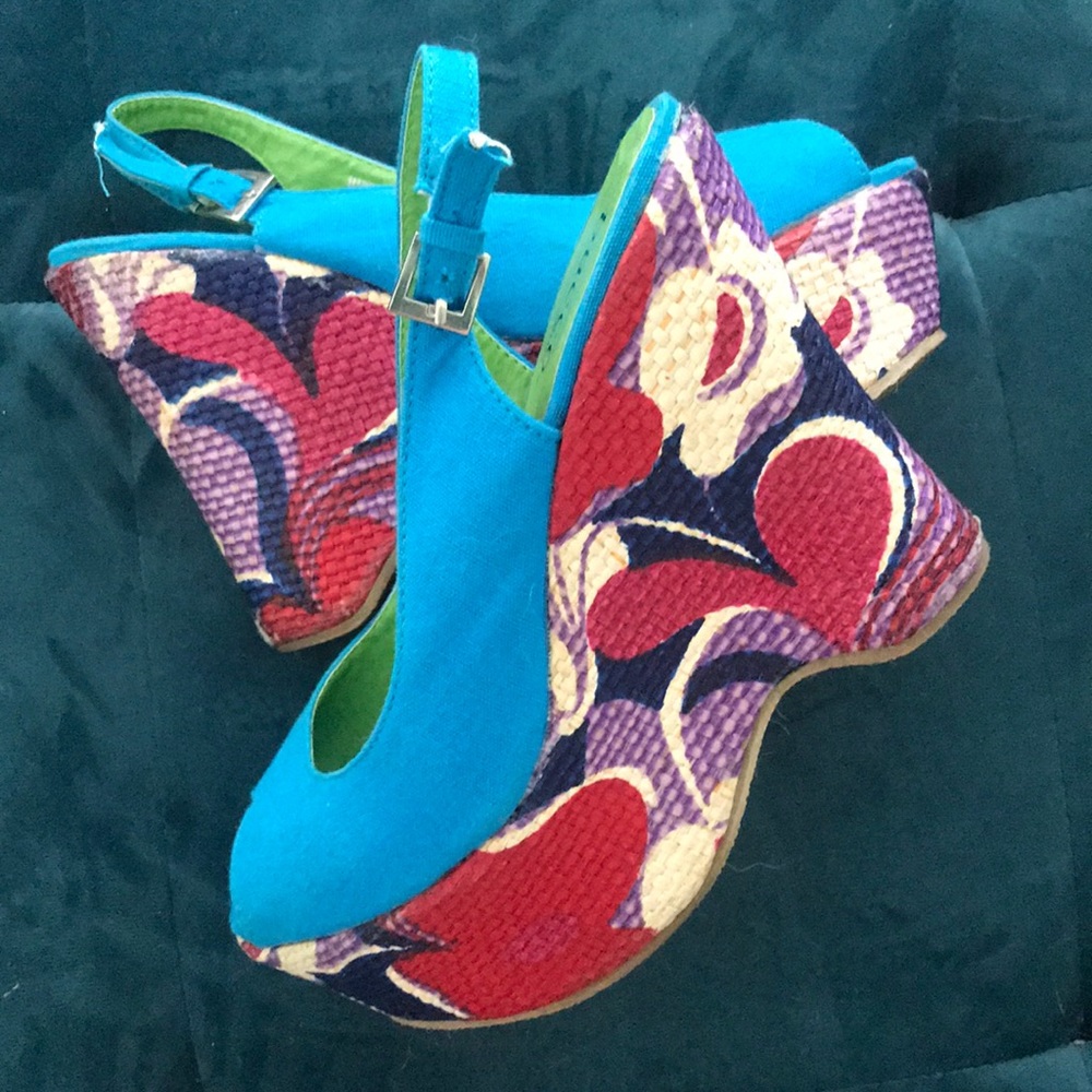 Bucco turquoise peep toe sling wedges